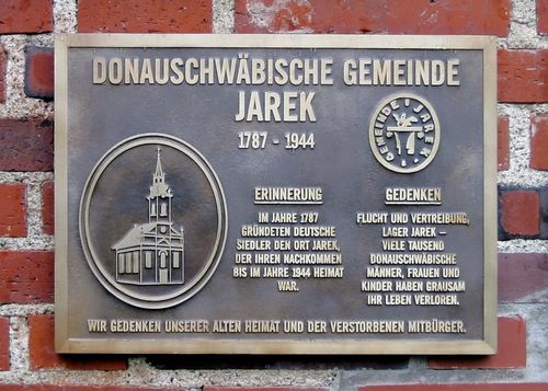 Bild 2 - Unsere Jareker Gedenktafel am Donauschwabenufer in Ulm.